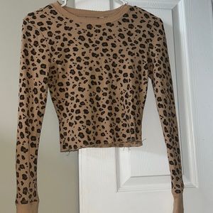 SMALL! cute pacsun cheetah print top. only work a few times. good condition!!